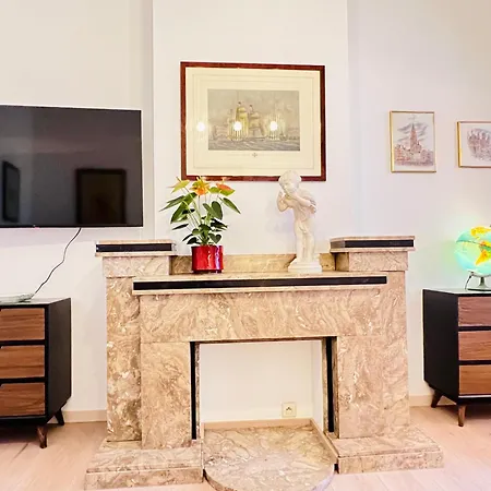 Charming Hideaway Apartment *